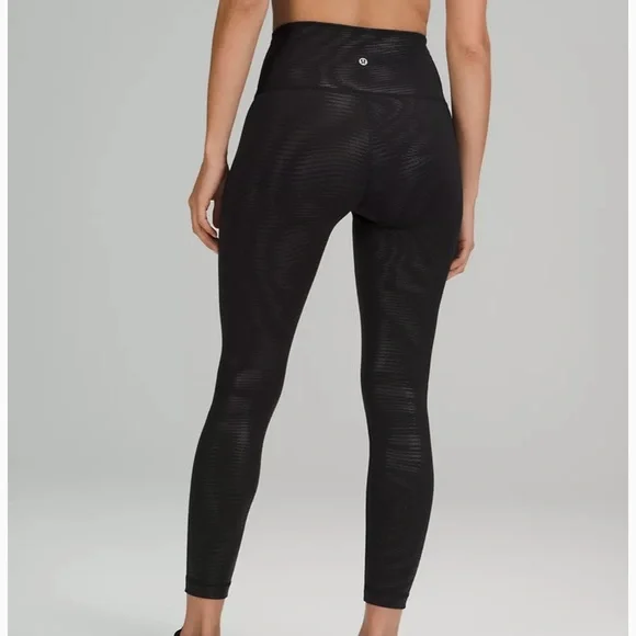 Lululemon Wunder Train HR Tight 25” * Foil - Picture 4 of 6